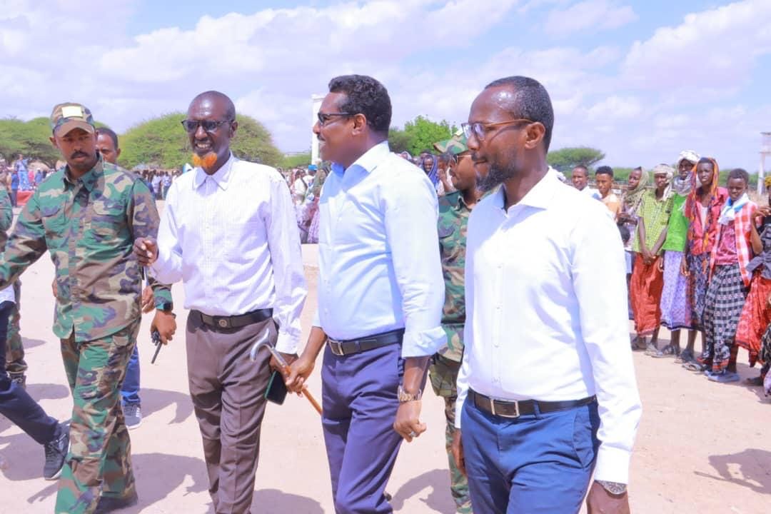 Madaxweynaha dowladda galmudug oo booqday degmada Docoleey